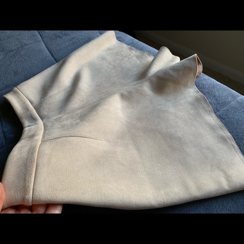 Shorts - Picture 4 of 6